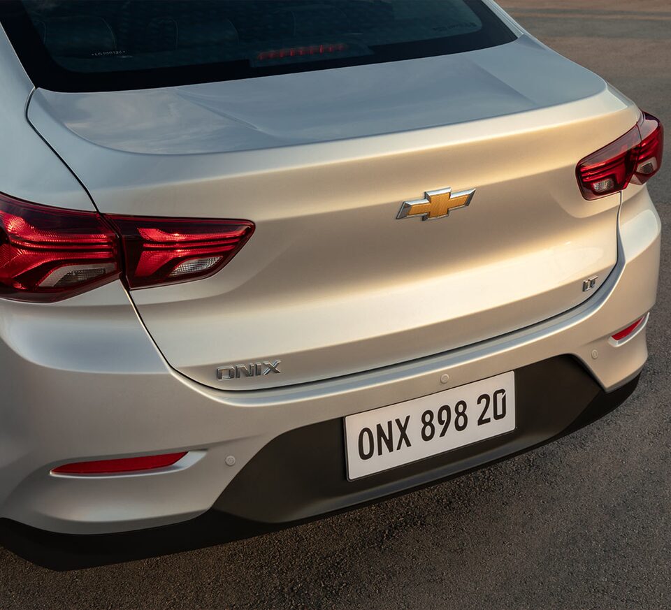 Chevrolet Onix Accesorios - Sensor de Reversa de tu Sedan