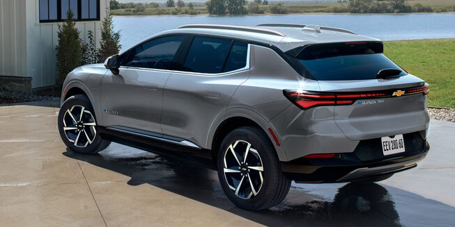 Chevrolet Equinox EV - Vista posterior desde arriba