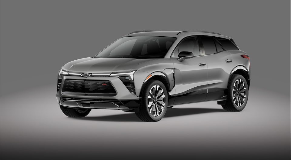   Chevrolet Blazer RS EV en color plateado