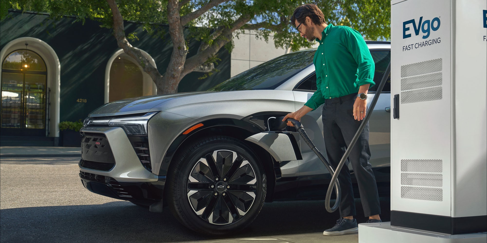 Chevrolet Blazer RS EV 2024 en Uruguay: Análisis del SUV Eléctrico que Combina Estilo y Performance - miniatura 5