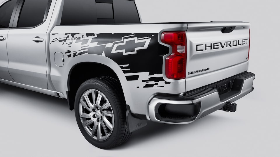 La adhesivo lateral brinda a tu camioneta Chevrolet Silverado un aspecto más agresivo e imponente 