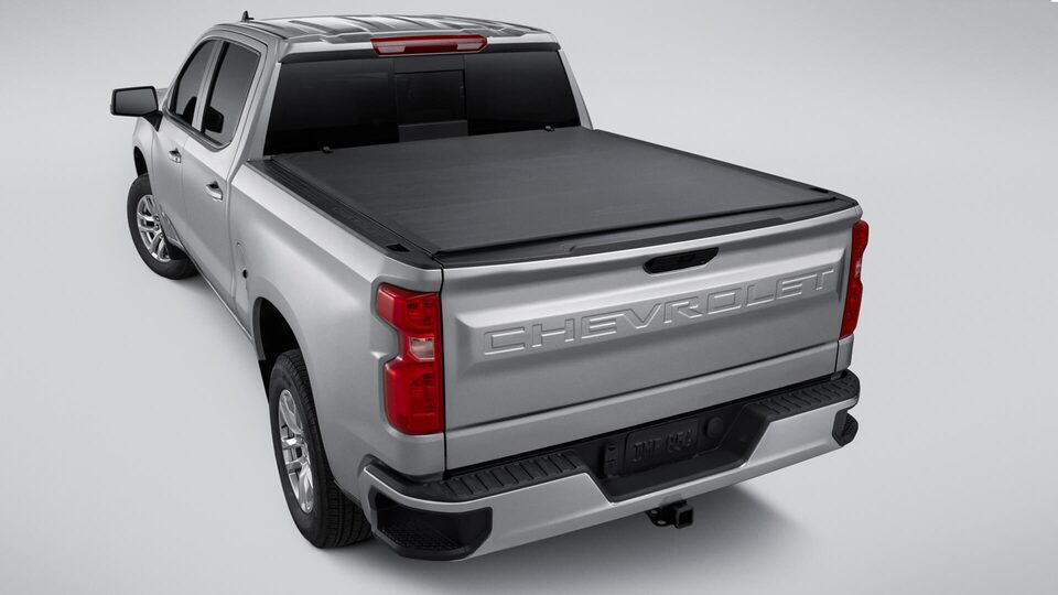 La lona maritima proteje el equipaje de tu camioneta Chevrolet Silverado