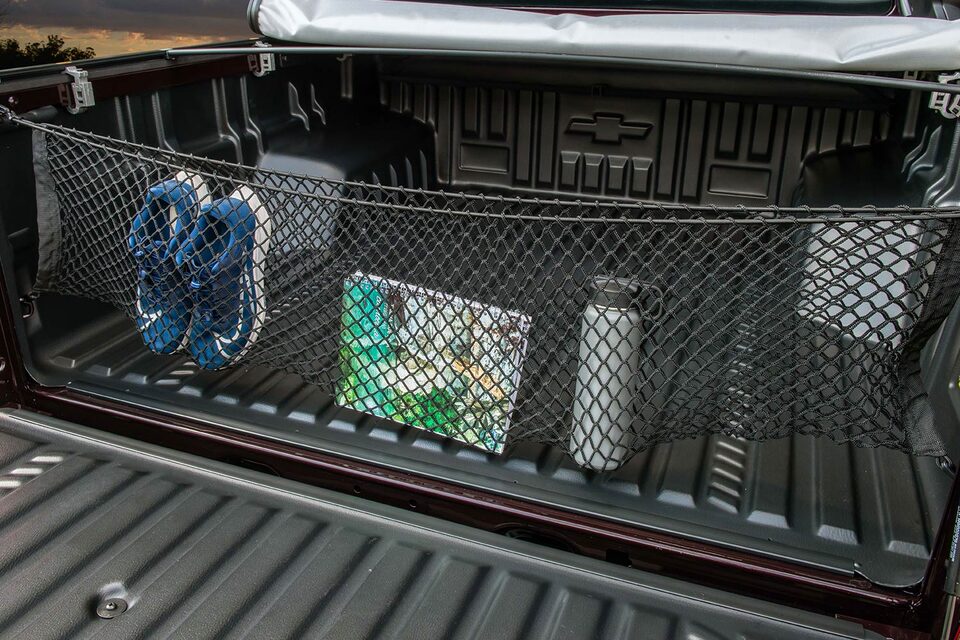 Mantén ordenados los artículos en tu Chevrolet S10 Z71 con la red porta objetos tipo bolsa de carga