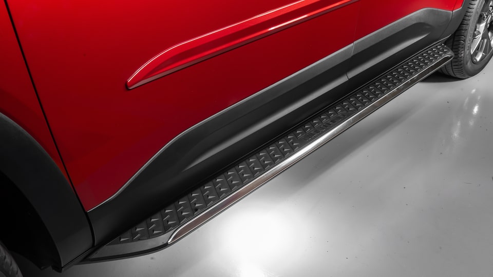 Agrega diseño moderno a tu pick up Chevrolet Montana con la pisadera lateral