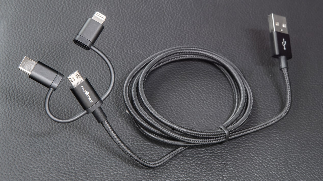 Mantenete conectado en tu pickup Chevrolet Montana con el cable USB tres en uno