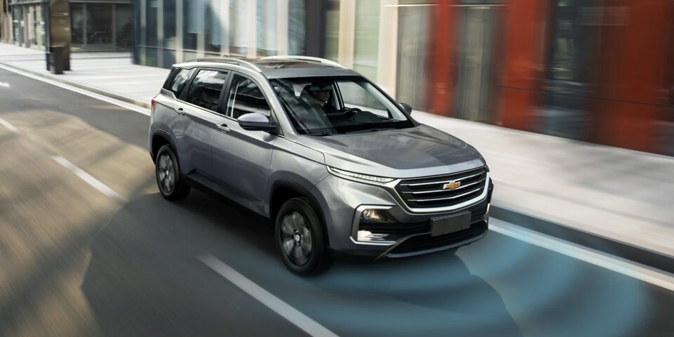 Chevrolet Captiva - Tu camioneta cuenta con asistente de estacionamiento delantero