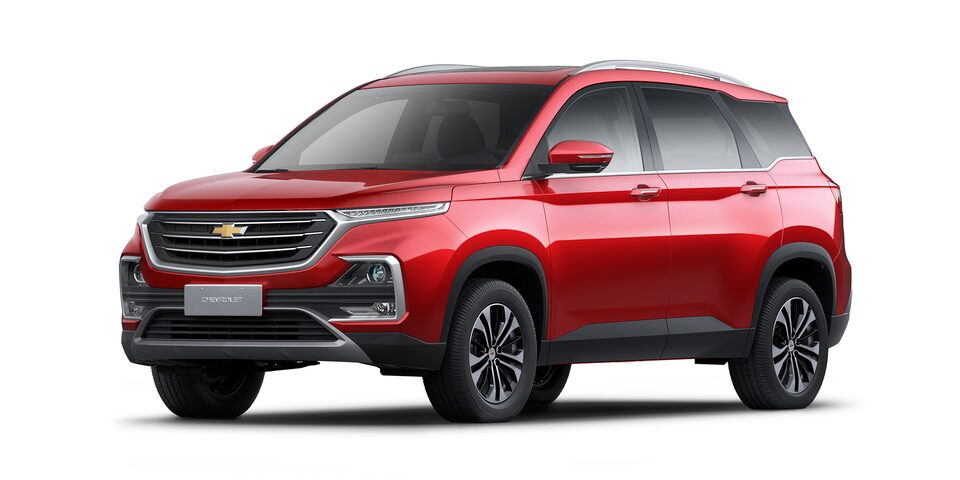 Conocé la Chevrolet Captiva Turbo color burdeo metálico