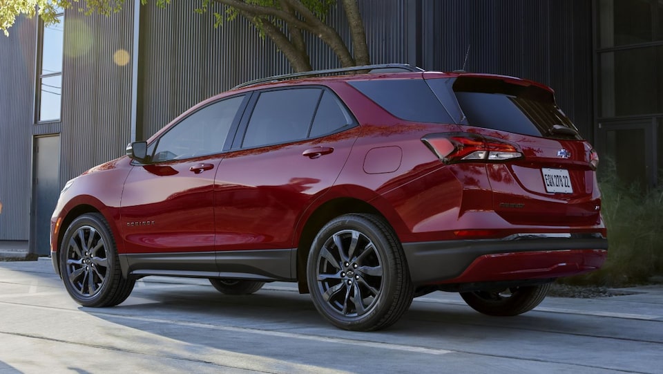 Vista lateral posterior de la nueva Chevrolet Equinox RS