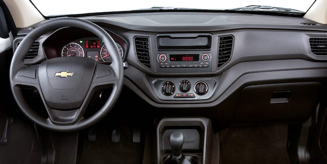 Vista interior de la van Chevrolet N400 Max