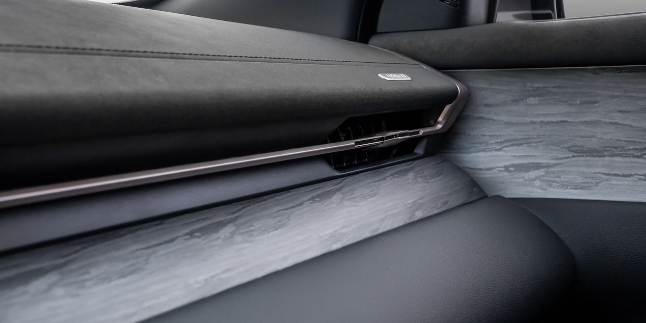 Vista cercana de los detalles del interior de la Chevrolet Captiva EV.