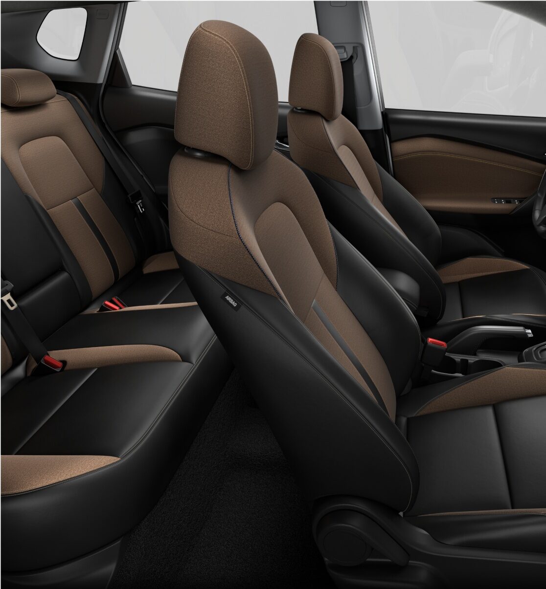 Detalles del acabado interior de la puerta y asiento del Chevrolet Tracker.